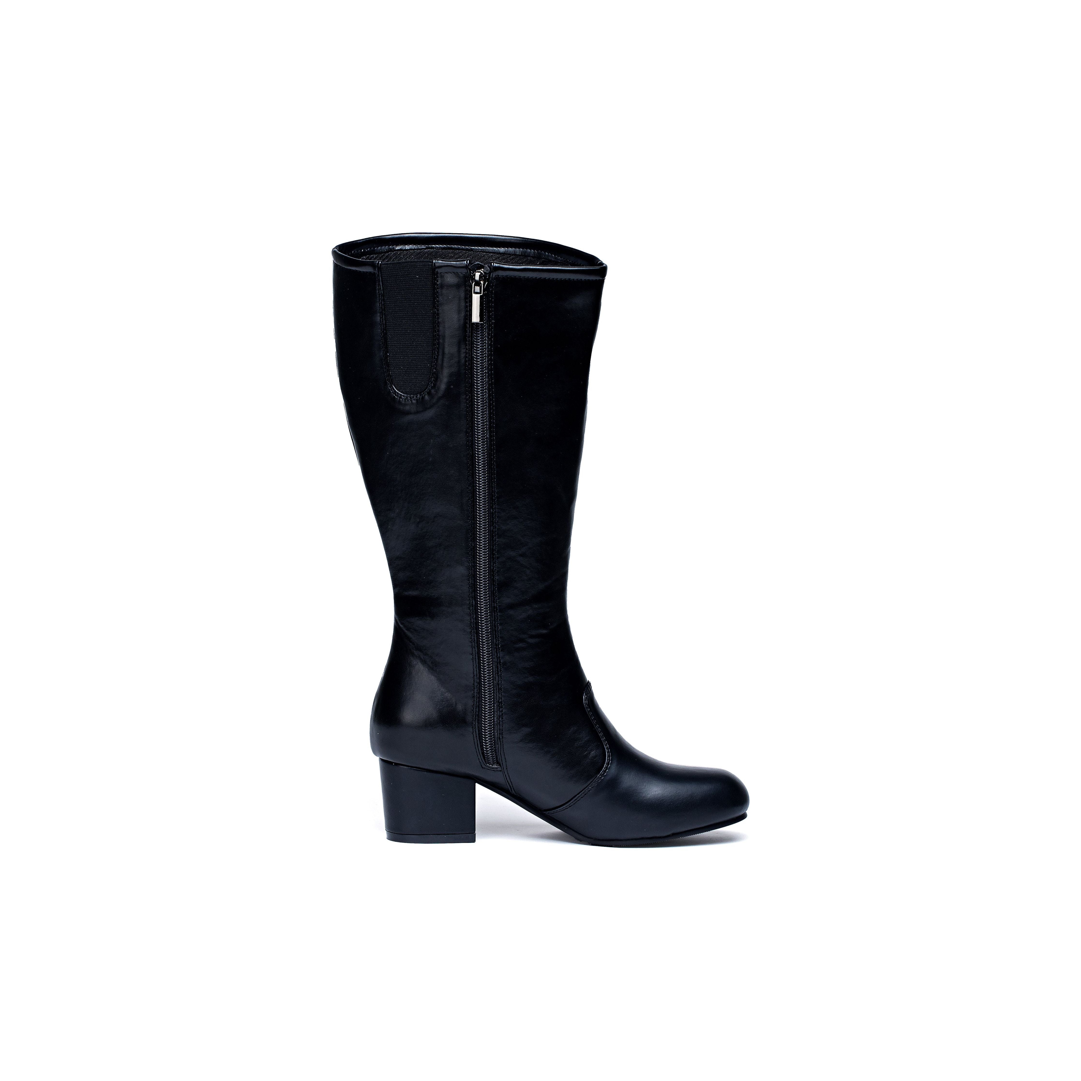 Bota Dolly
